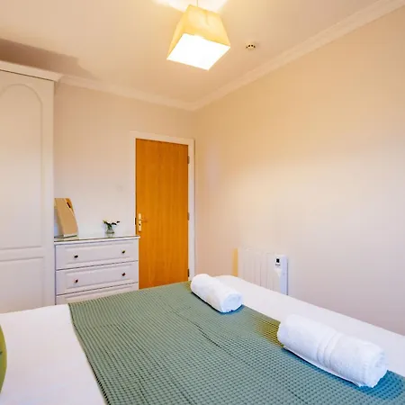 דירה Dockside Penthouse - Free Parking *