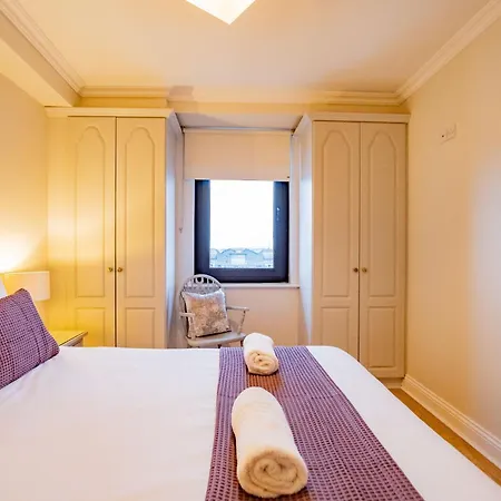 Dockside Penthouse - Free Parking