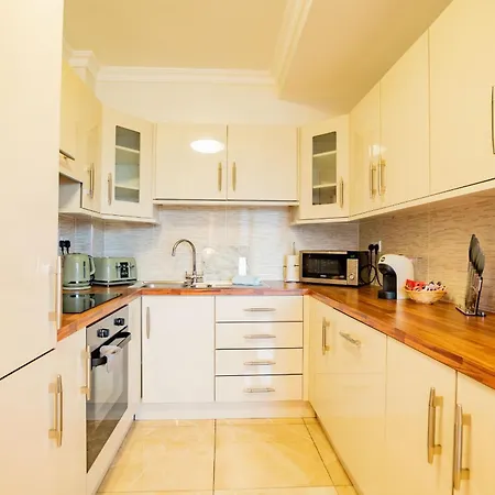 Dockside Penthouse - Free Parking דירה *