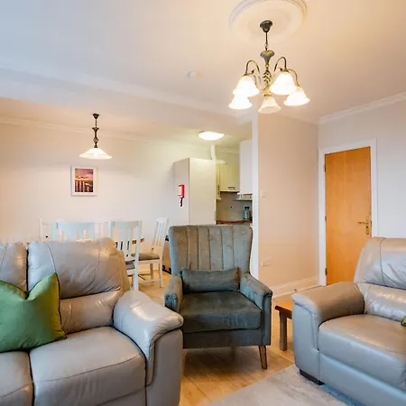 דירה Dockside Penthouse - Free Parking *