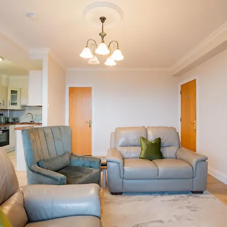 Dockside Penthouse - Free Parking דירה