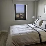 Appartement Dockside Penthouse - Free Parking