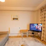 Dockside Penthouse - Free Parking Galway