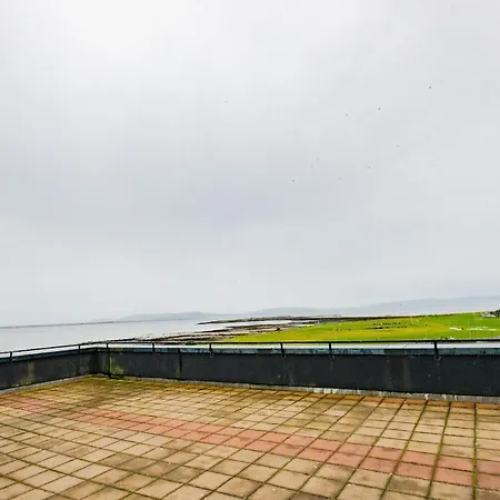 Dockside Penthouse - Free Parking *