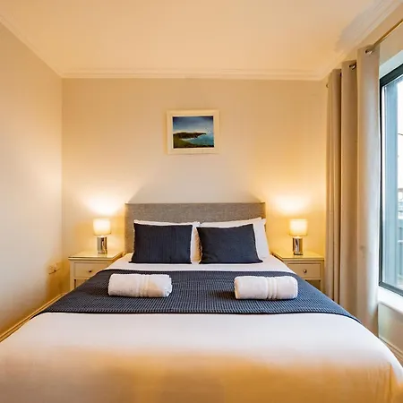 Dockside Penthouse - Free Parking *