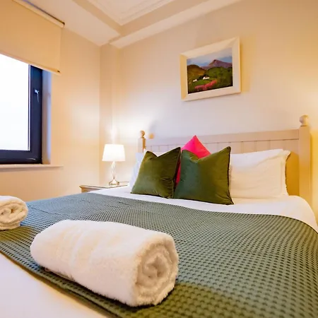 Dockside Penthouse - Free Parking *