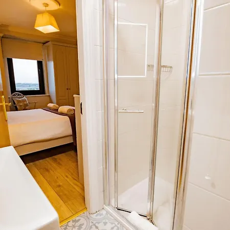 شقة Dockside Penthouse - Free Parking غالواي