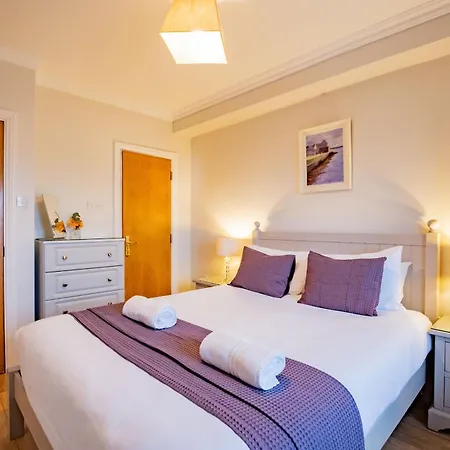 Dockside Penthouse - Free Parking Galway