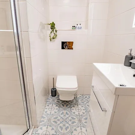 Dockside Penthouse - Free Parking شقة غالواي
