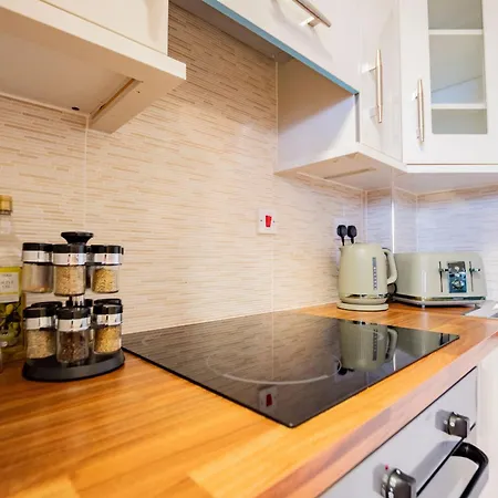 Dockside Penthouse - Free Parking *