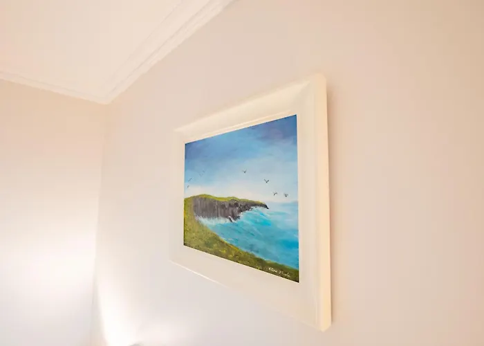 Dockside Penthouse - Free Parking *