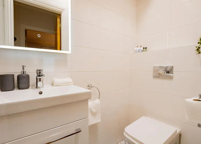 Dockside Penthouse - Free Parking