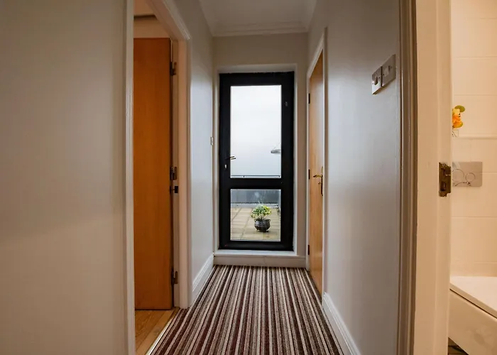 Lägenhet Dockside Penthouse - Free Parking *