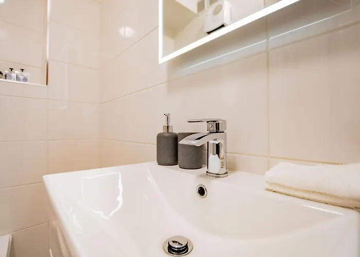 Dockside Penthouse - Free Parking *