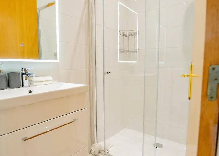 Dockside Penthouse - Free Parking *