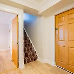 Dockside Penthouse - Free Parking Apartmán *