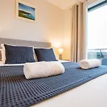 Dockside Penthouse - Free Parking * Galway