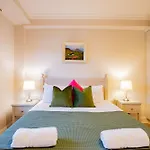Dockside Penthouse - Free Parking Galway