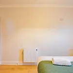 Dockside Penthouse - Free Parking Apartmán