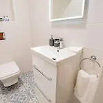 Dockside Penthouse - Free Parking *