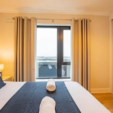 Dockside Penthouse - Free Parking Apartmán *